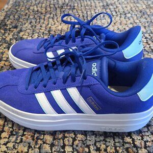Women's Adidas blue sneakers LIKE NEW Size 8.5
